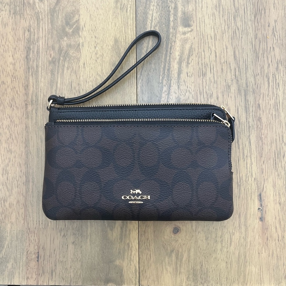 Coach Wristlet Clutch Wallet